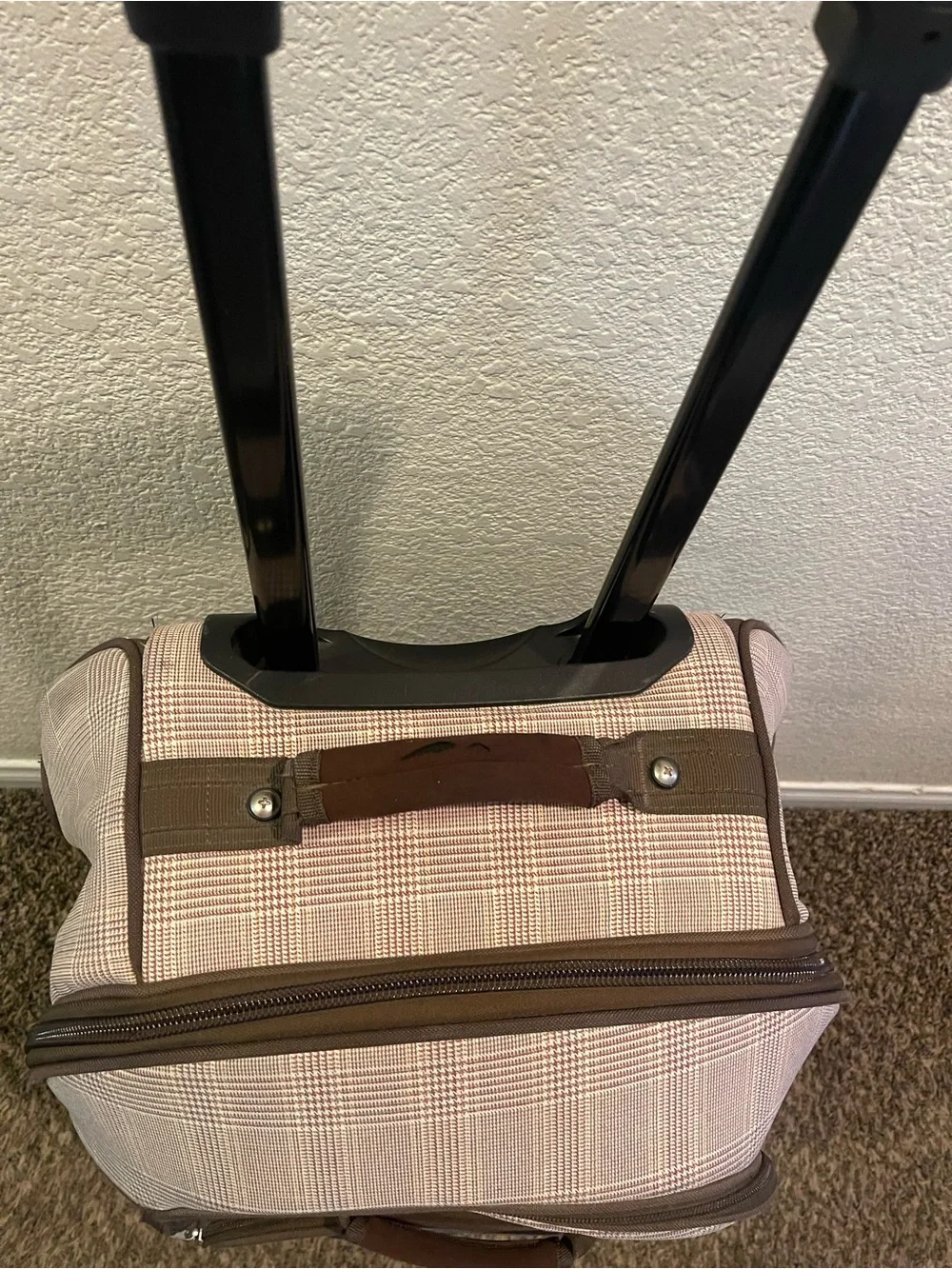 OGIO Men’s Tan and Brown houndstooth Travel Luggage